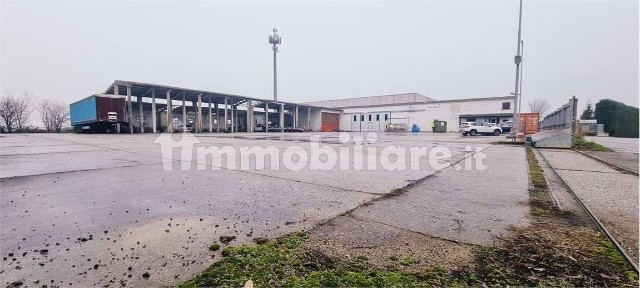 Magazzino - Deposito in Vendita