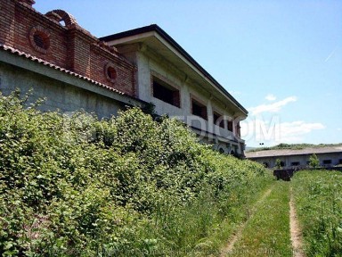 Mangone, Località Piano Lago