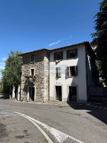 Locale commerciale in Affitto