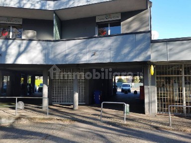 Locale commerciale in Affitto