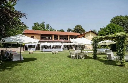 Locale commerciale in Affitto