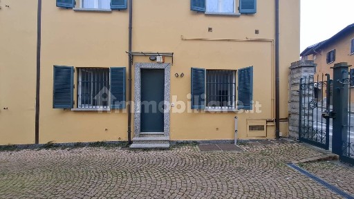 Locale commerciale in Affitto