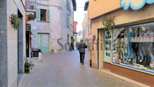 Locale commerciale in Affitto