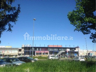 Locale commerciale in Affitto