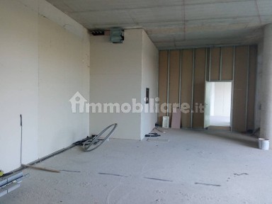 Locale commerciale in Vendita