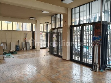 Locale commerciale in Affitto