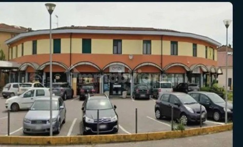 Negozio all'asta via Giovanni Amendola 25, Sermide e Felonica