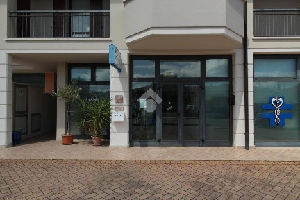 Locale commerciale in Vendita