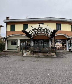 Negozio all'asta via G. Amendola, 21, Sermide e Felonica