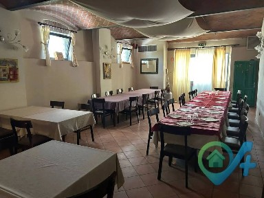 Locale commerciale in Vendita