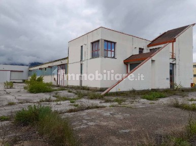 L'Aquila, Sant'Elia - Bazzano, Via dell'industria