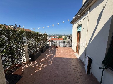 Quadrilocale via Tortona, Piazza Genova, Alessandria
