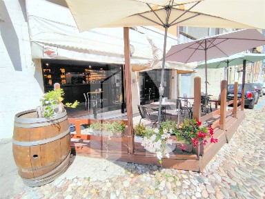 Locale commerciale in Vendita
