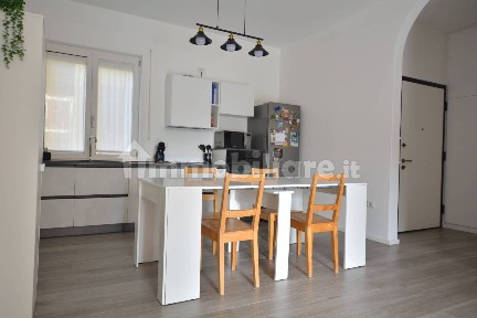 Trilocale via delle Rondini 4, Quartiere del Sole, Cagliari