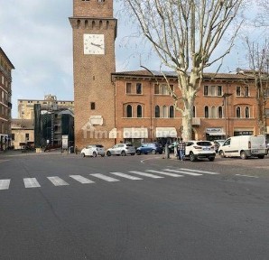 Locale commerciale in Vendita