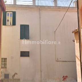 Casa indipendente all'asta via Salvatore Farina, Nuoro