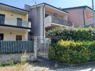 Villa a schiera via Sandro Pertini, Sant'Andrea Ionio Marina, Sant'Andrea Apostolo dello Ionio