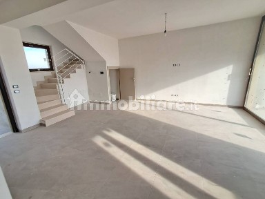 Villa a schiera 4 locali, nuova, Settingiano