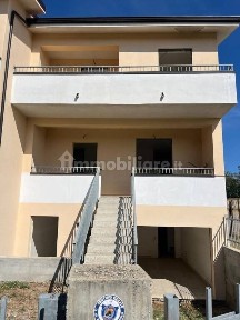 Villa a schiera via Goffredo Mameli, Montepaone Lido, Montepaone