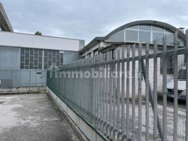Capannone all'asta via Nazario Sauro 22, Costabissara