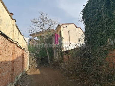 Capannone in Vendita