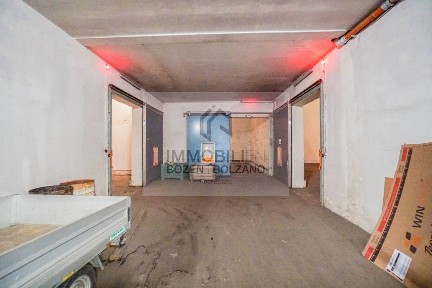 Magazzino - Deposito in Affitto