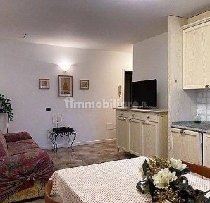 Cervia, Viale Vittorio Veneto 4
