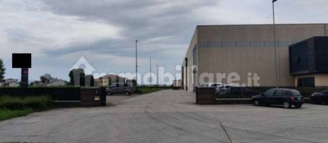 Capannone all'asta via Piersanti Mattarella 12, Camisano Vicentino