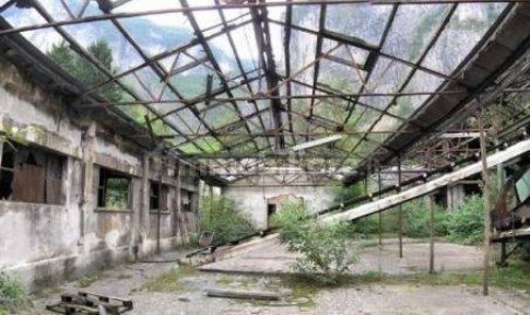 Capannone all'asta via Giarre Di Sicilia, 1, Valbrenta