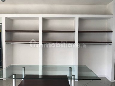 Locale commerciale in Affitto