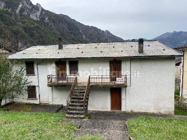 Terratetto plurifamiliare via Cardinal Cavagnis, Bordogna, Roncobello