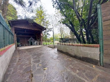 Terratetto unifamiliare 168 m², buono stato, Treviglio