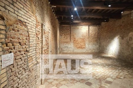 Venezia, Santi Apostoli - San Canciano, Campo dei Gesuiti