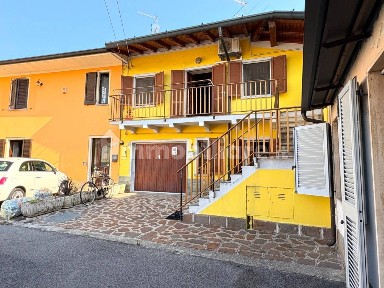 Terratetto unifamiliare via Papa Giovanni XXIII 234, Calcio