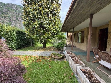 Terratetto unifamiliare via Beato Guala 19, Centro, Rogno