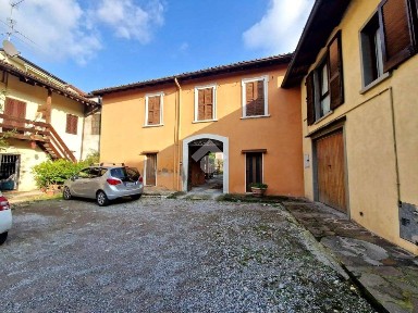 Terratetto unifamiliare via L. Piazzini 32, Centro, Ponte San Pietro