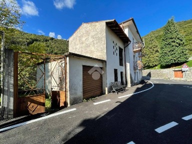 Terratetto unifamiliare via Valle 7, Centro, Parzanica