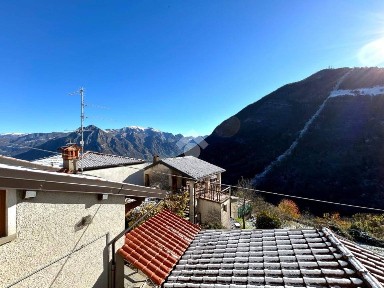 Fonteno, Via alla Fontana, 15