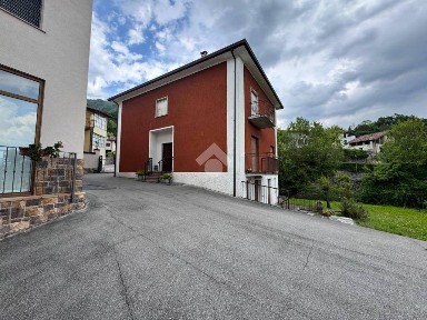Terratetto unifamiliare via della rova 3, Piangaiano, Endine Gaiano