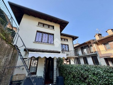 Terratetto unifamiliare piazza G. Mazzini 1, Pradalunga