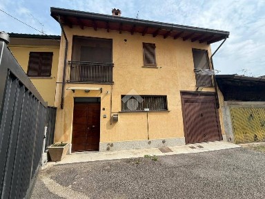 Terratetto unifamiliare via Chiusa 9, Pontirolo Nuovo
