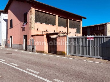 Terratetto unifamiliare via Filatoio, Calcio