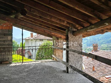 Terratetto plurifamiliare via dei Partigiani 18, Endine, Endine Gaiano