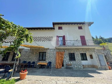 Terratetto unifamiliare Casa Indipendente via Bratta 2, Vigolo