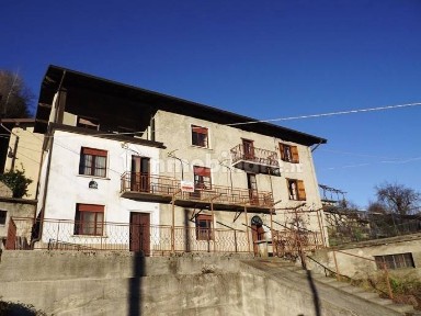 Terratetto unifamiliare via Berbenno 13, Val Brembilla