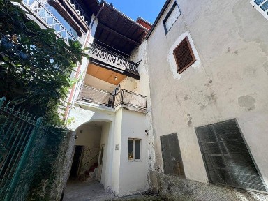 Terratetto plurifamiliare via Cornelli 3, Centro, Vertova