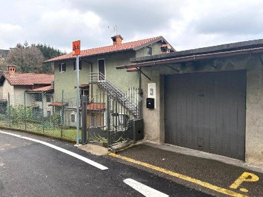 Terratetto unifamiliare via Acqua 48, Burligo, Palazzago