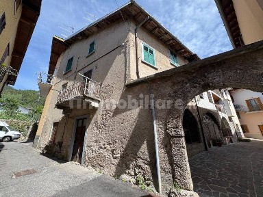 Castione della Presolana, Cesare Battisti, 4