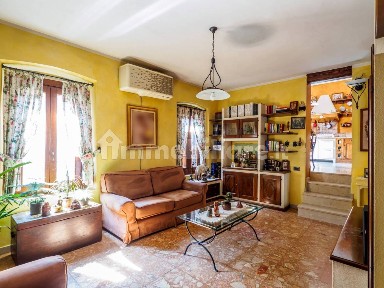 Terratetto unifamiliare via Conti Albani 283, Centro, Urgnano