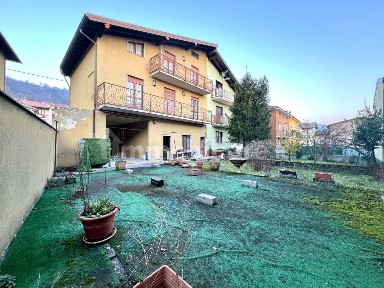 Terratetto plurifamiliare via Camillo Benso di Cavour, Casnigo